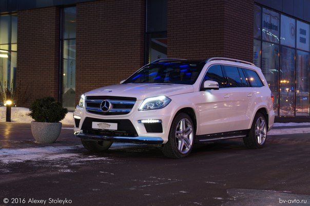 Mercedes-Benz GL-Class — кадр 2 из 4