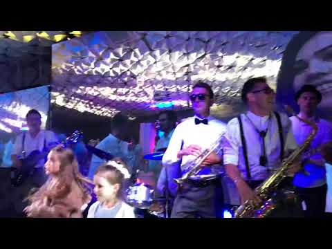 Видео