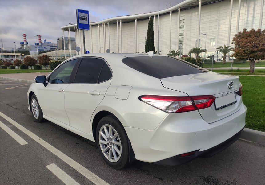Toyota Camry V70