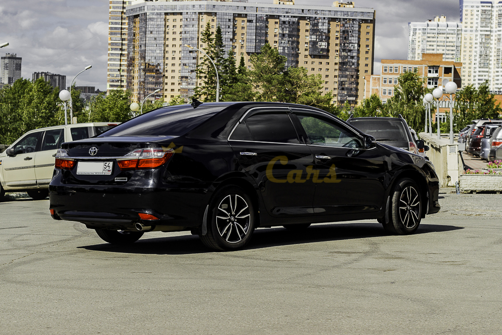 Toyota Camry V55 Exclusive Черная