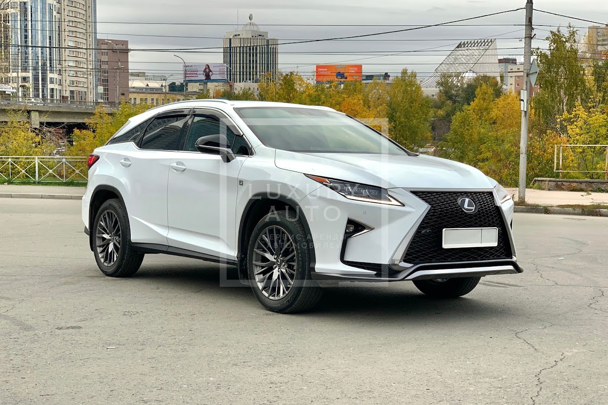 Lexus LX 300