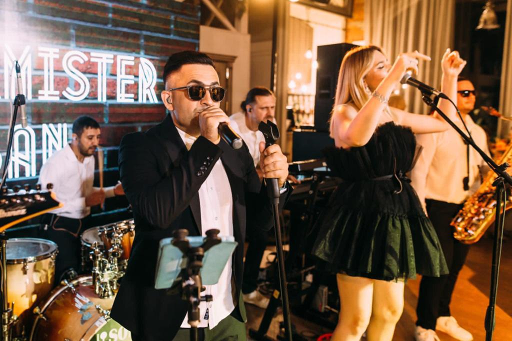 Burmister Band, кавер-группа