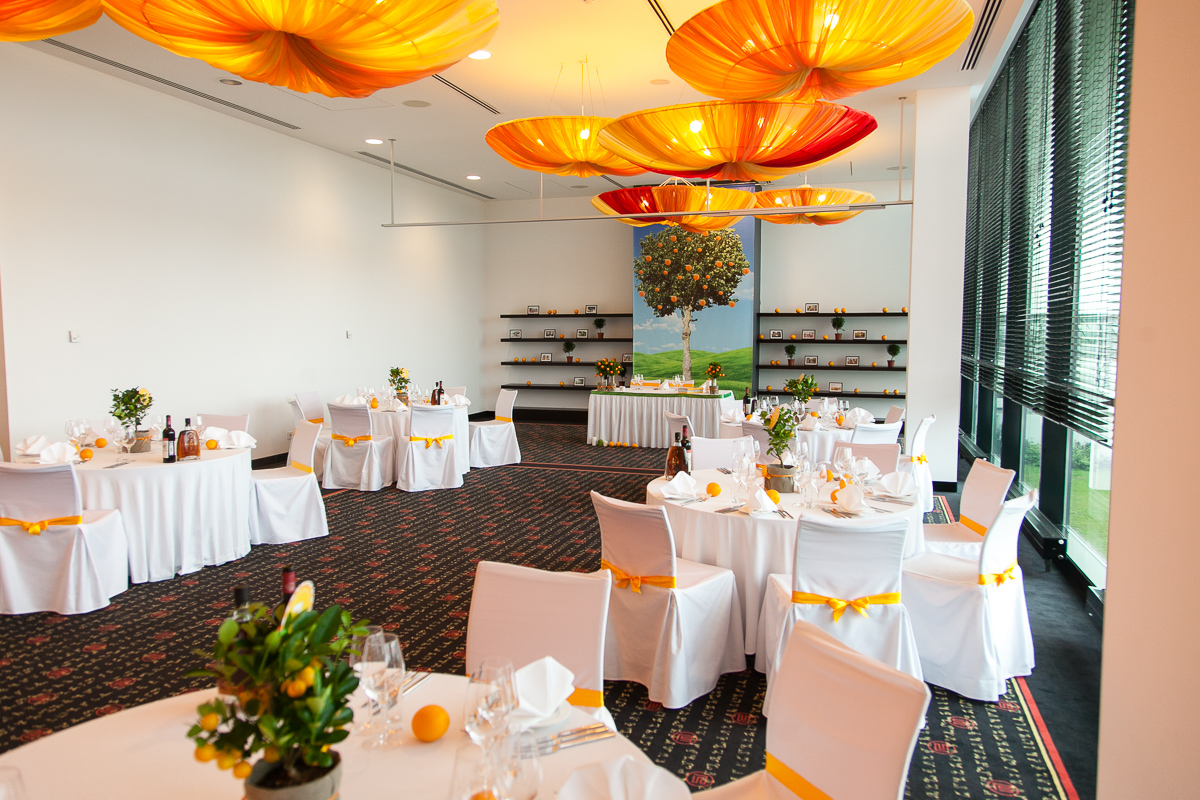 Апельсиновая свадьба в Анжело