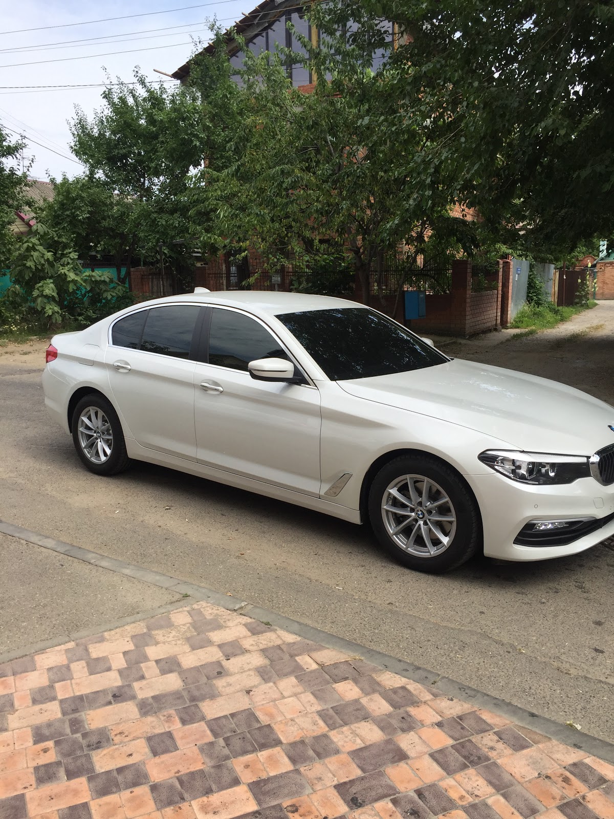 BMW 5 — кадр 2 из 9