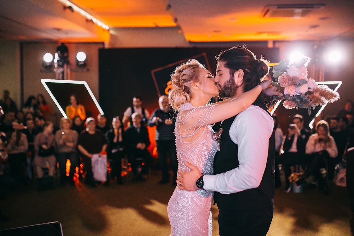 Русско-английская церемония для Ксении и Нуреттина на Wedding Fest 2021