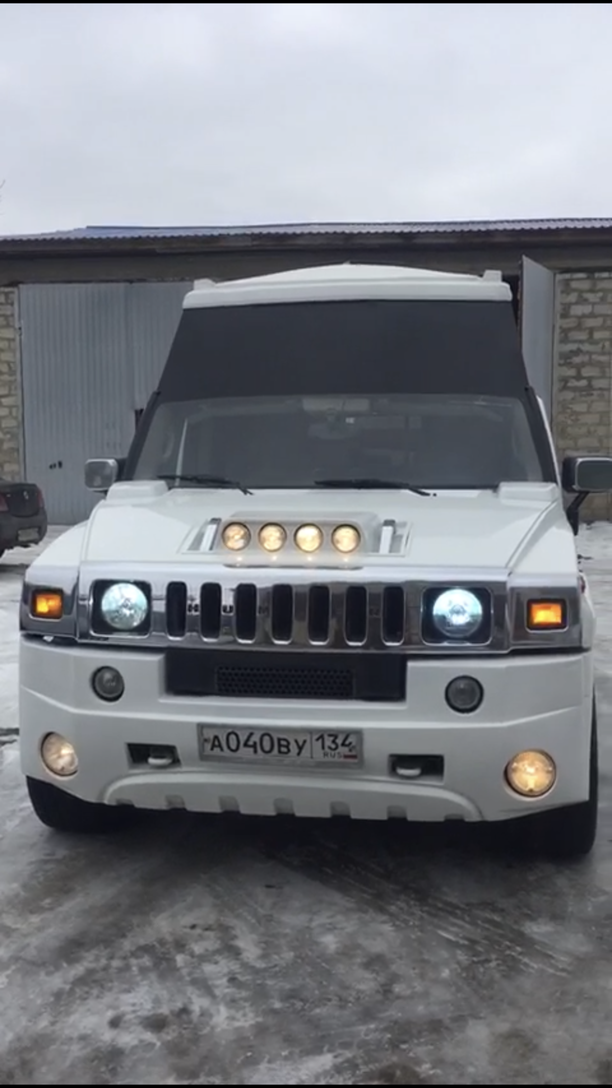 Hummer H2 MEGA — кадр 2 из 7