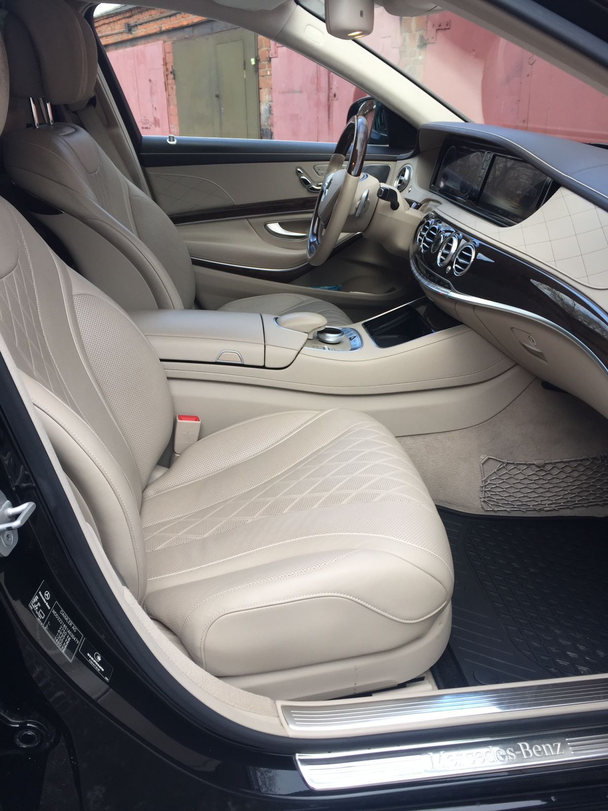 Mercedes-Benz S-Class W222