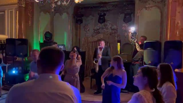 Видео