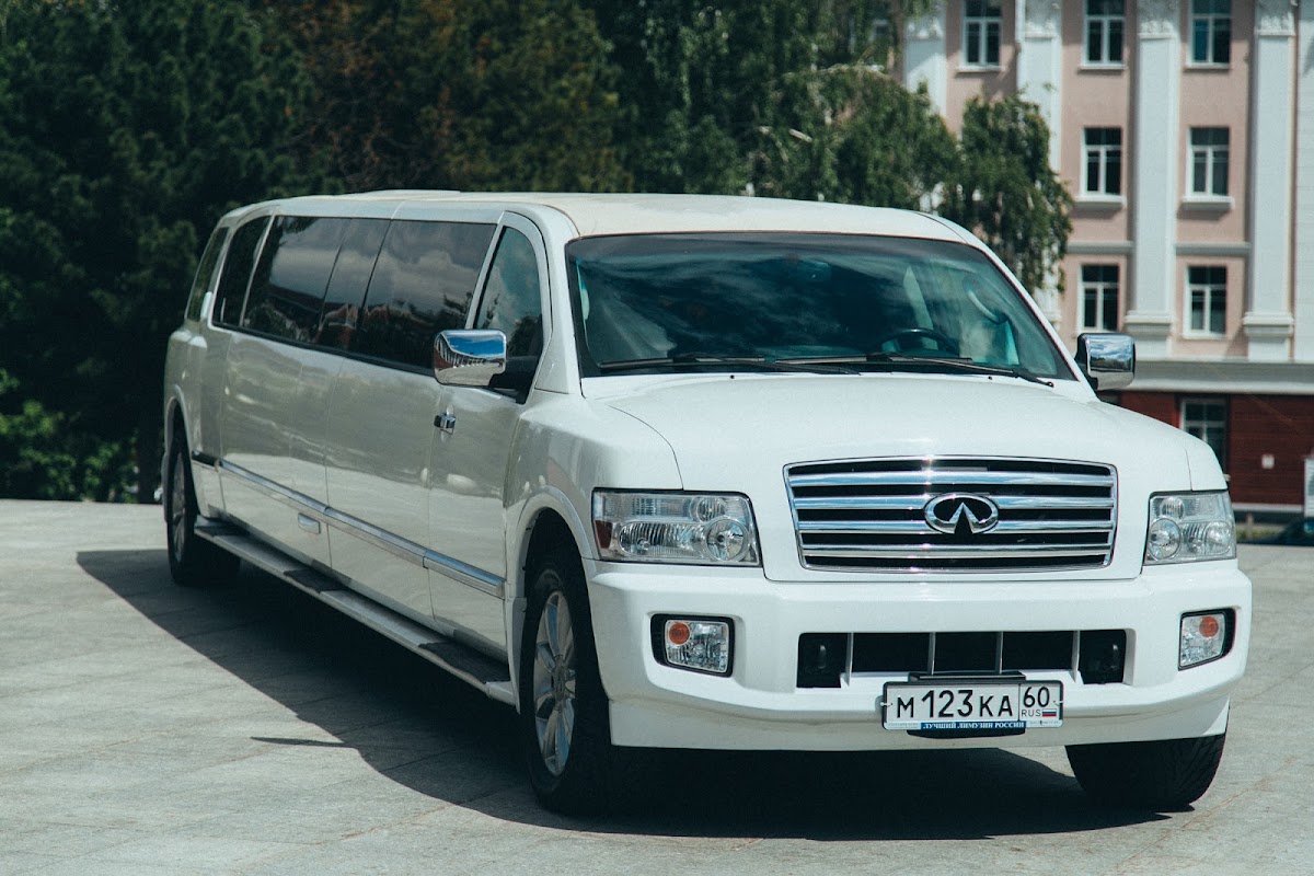 INFINITI QX 56 — кадр 2 из 11