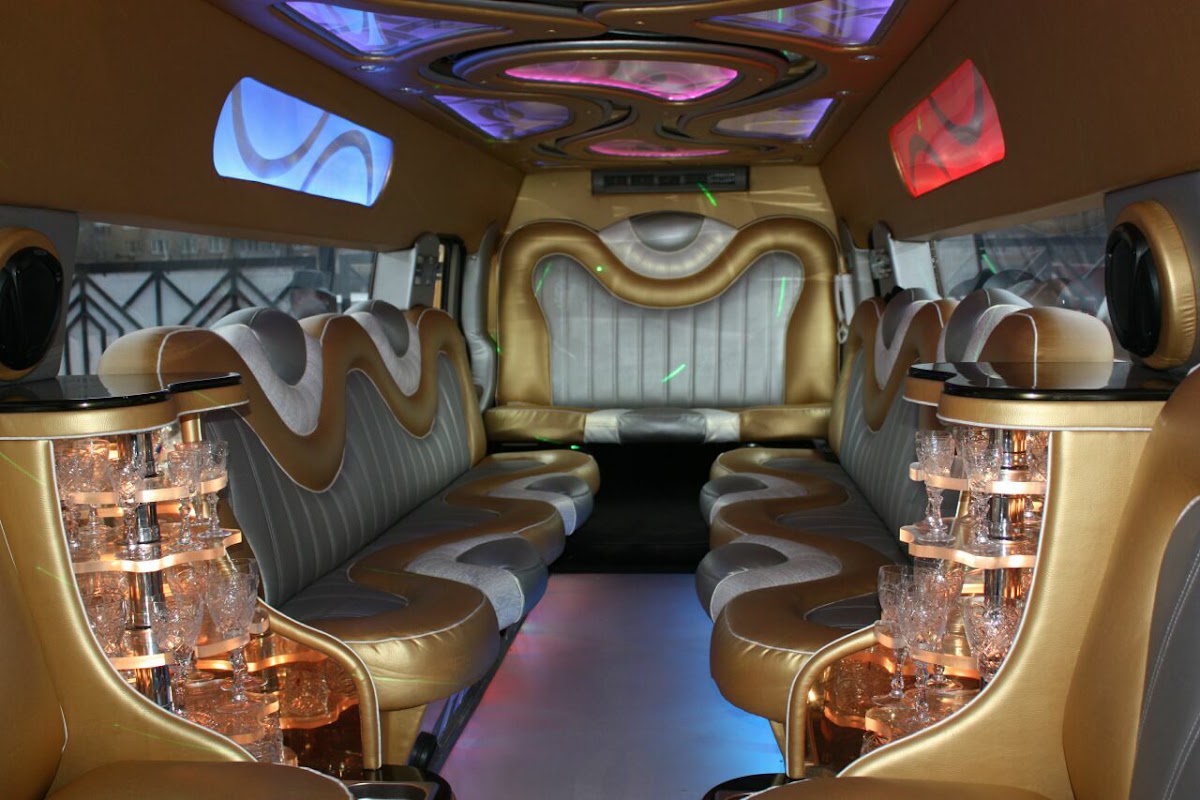 Hummer H2 — кадр 4 из 6