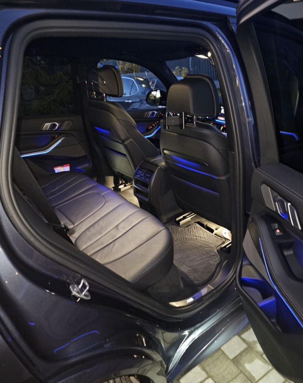 BMW X5 Black — кадр 3 из 4