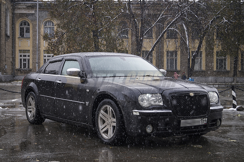 Chrysler 300C 1st generation