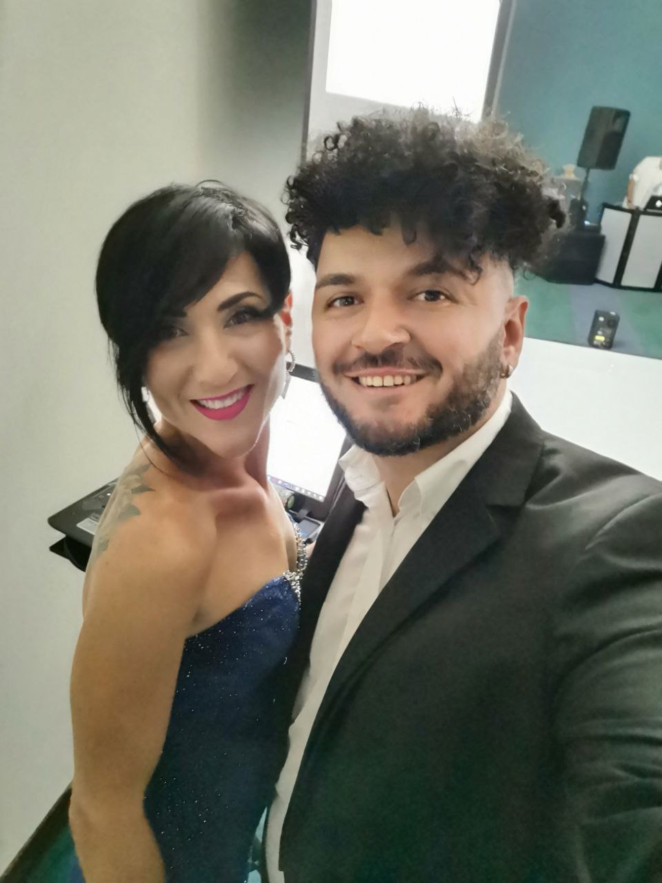 ARTIE&TAINA