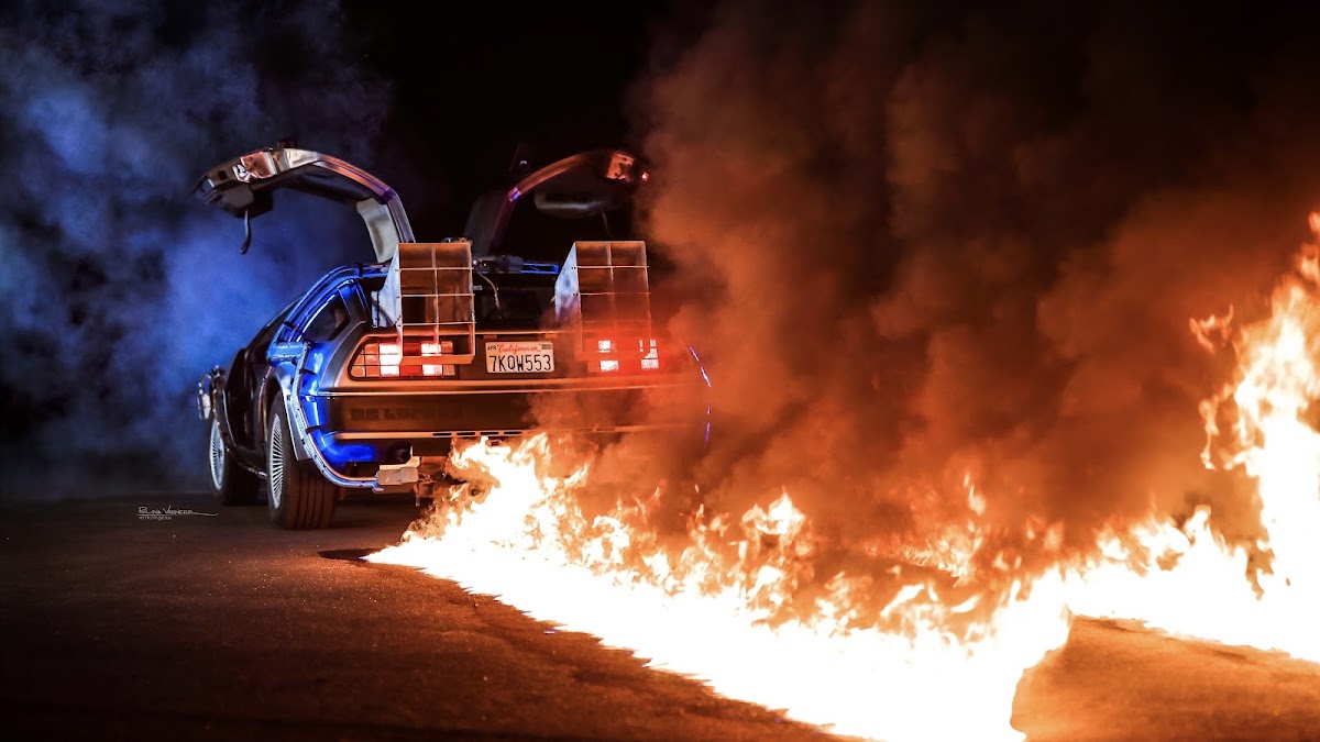 DMC-12 DeLorean