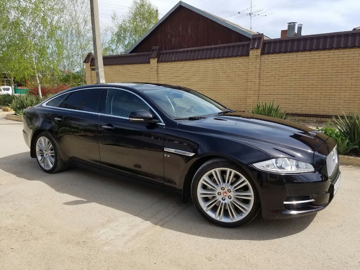 Ягуар XJ — кадр 5 из 12