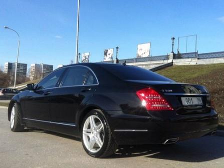 Mercedes-Benz W221 S500 LONG — кадр 2 из 4