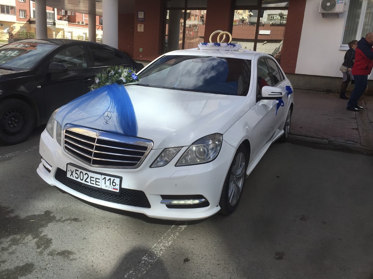 Mercedes E — кадр 3 из 10