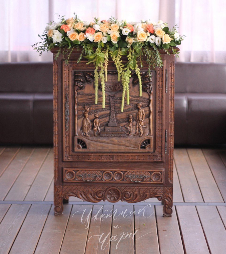 ОФОРМЛЕНИЕ И ДЕКОР ЗАЛА СВАДЬБЫ ЦветникWEDDING