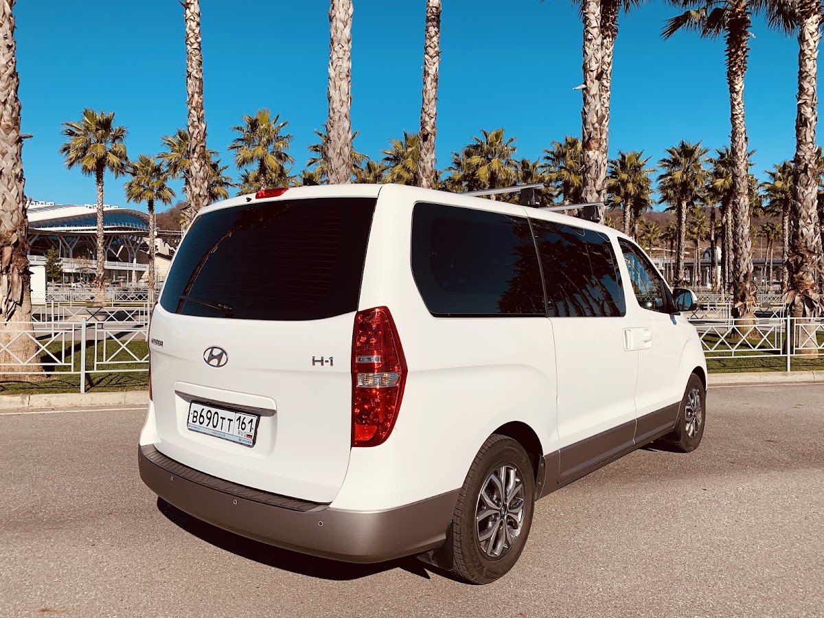 Hyundai H-1