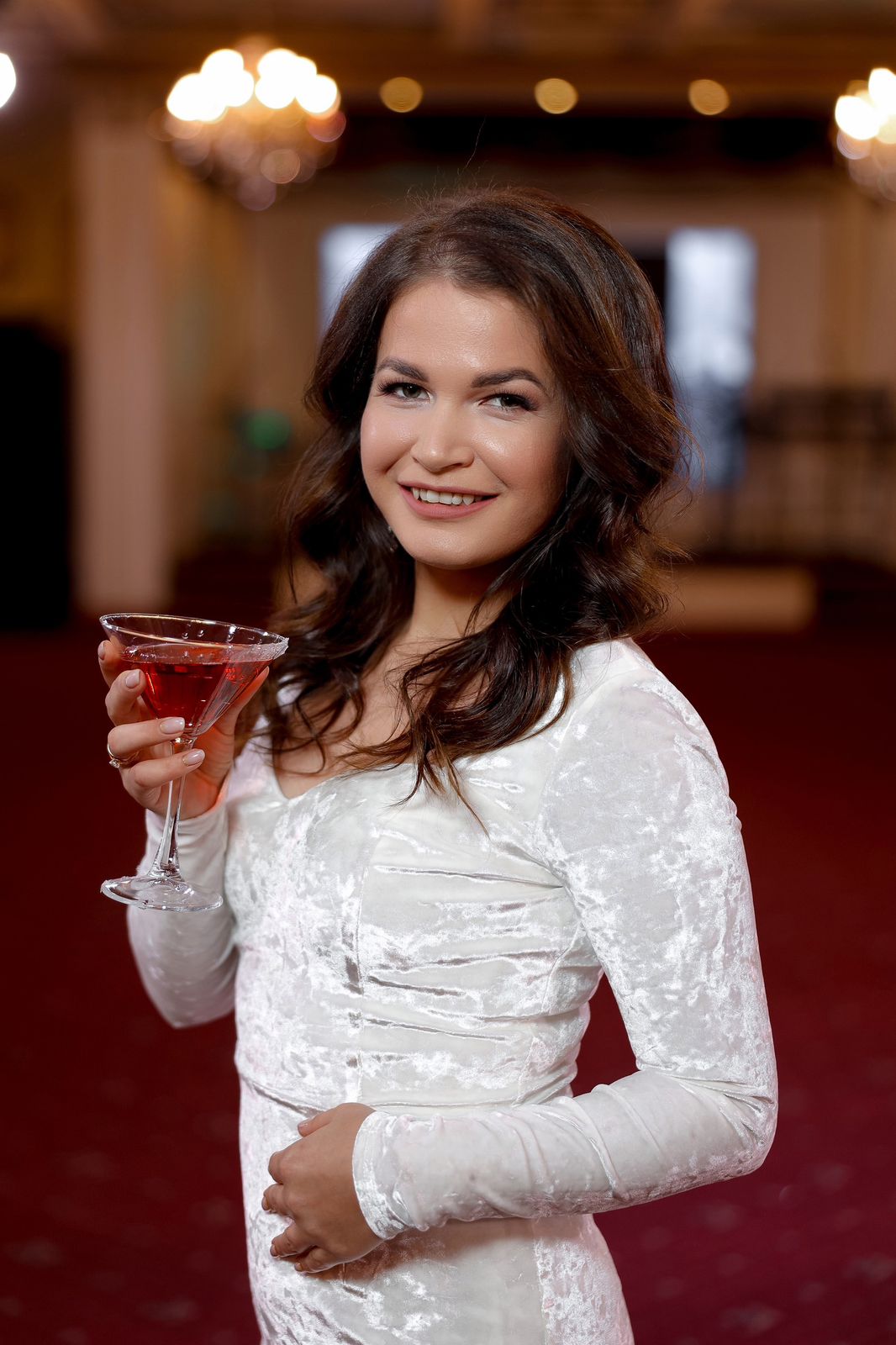 Алёна Попова