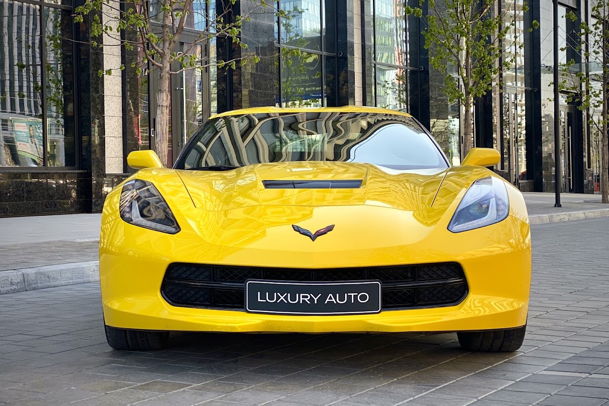 Chevrolet Corvette — кадр 4 из 14