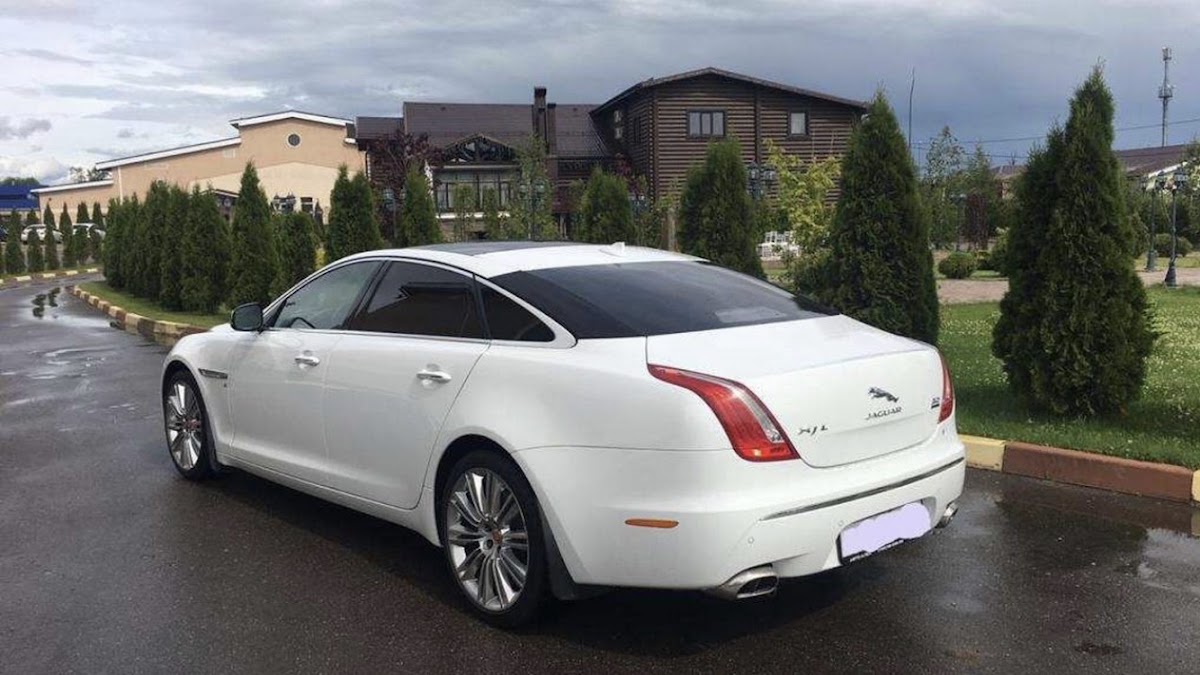Ягуар XJ Long светлый салон
