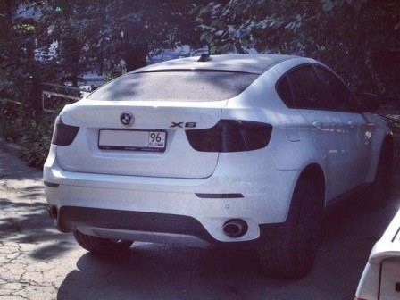 BMW X6 — кадр 5 из 6