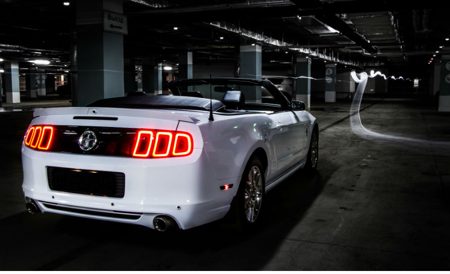 Ford Mustang — кадр 2 из 4