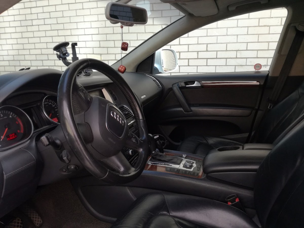Ауди Q7