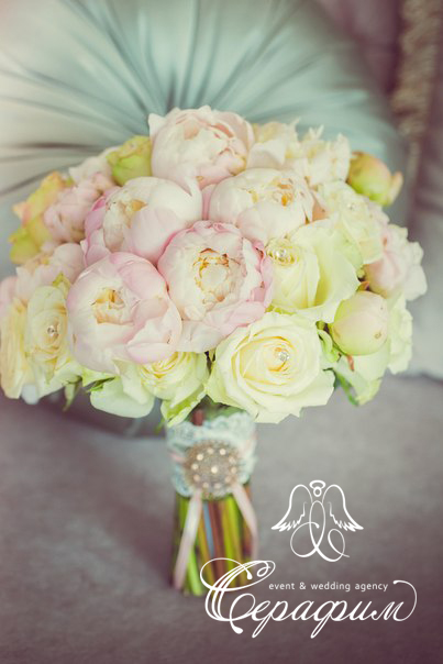 Rose and white wedding