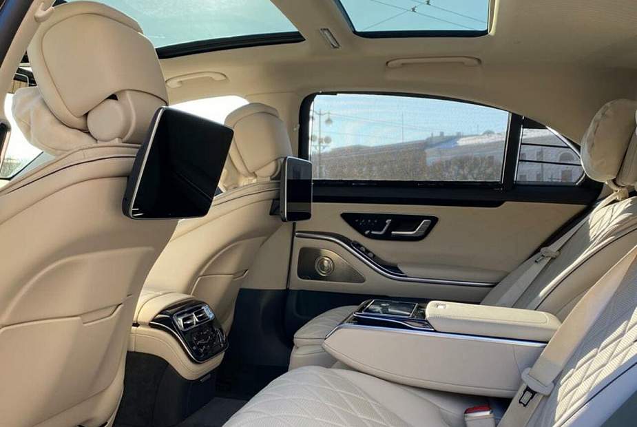 MERCEDES S 223 — кадр 2 из 2