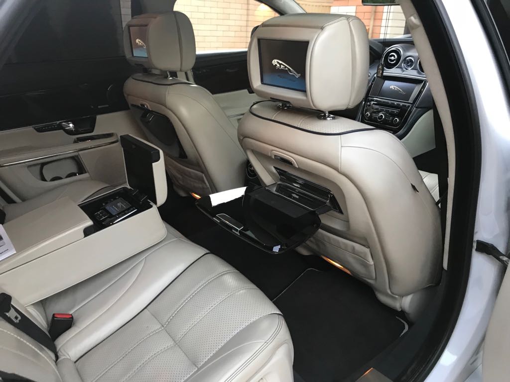 Ягуар XJ