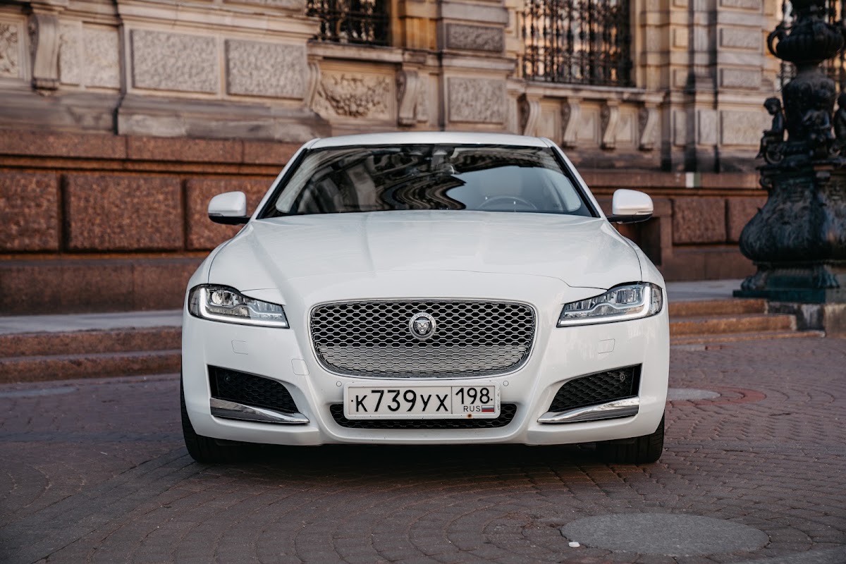 JAGUAR XF NEW