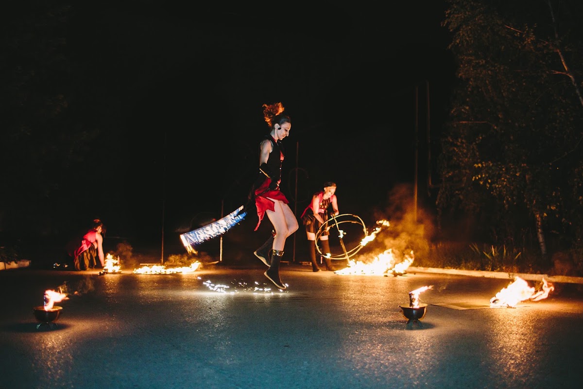 Фаер шоу (Fire show, огненное)