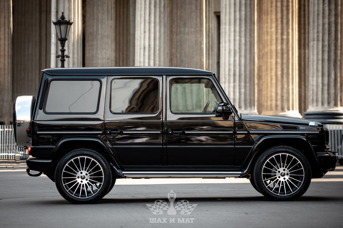 Mercedes G-class