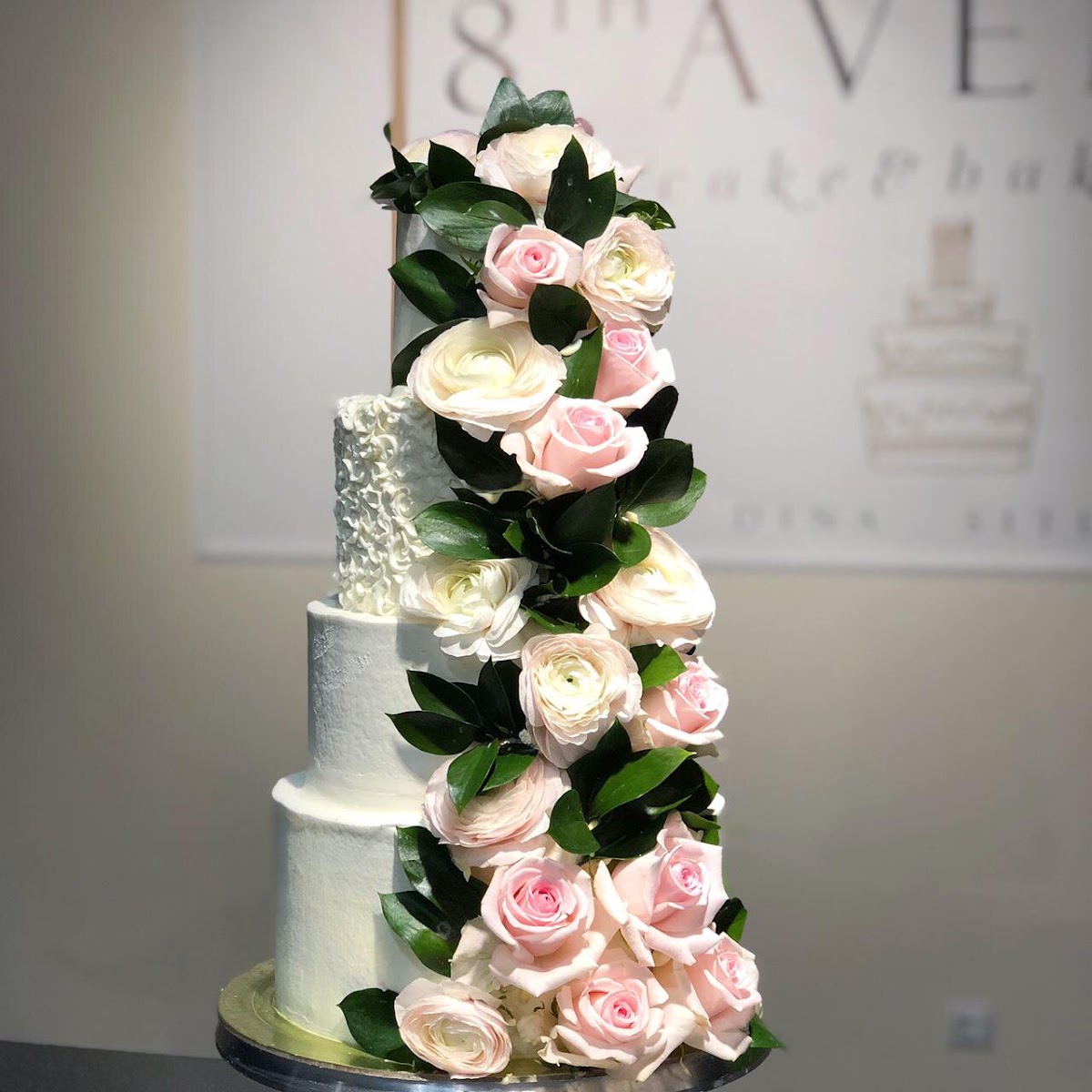 Кондитерская 8 Авеню (8th Avenue) — кадр 2 из 15