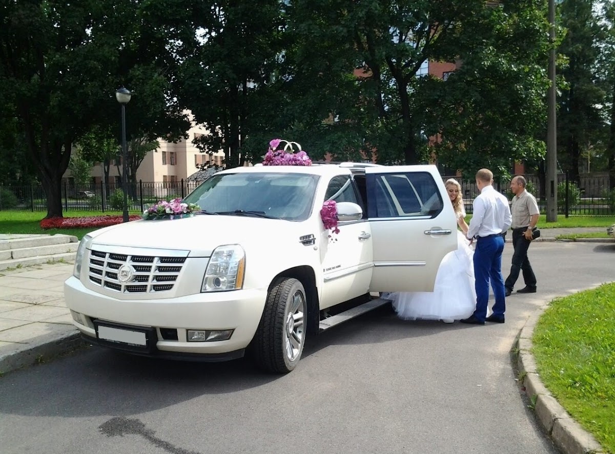 Cadillac Escalade III — кадр 2 из 6