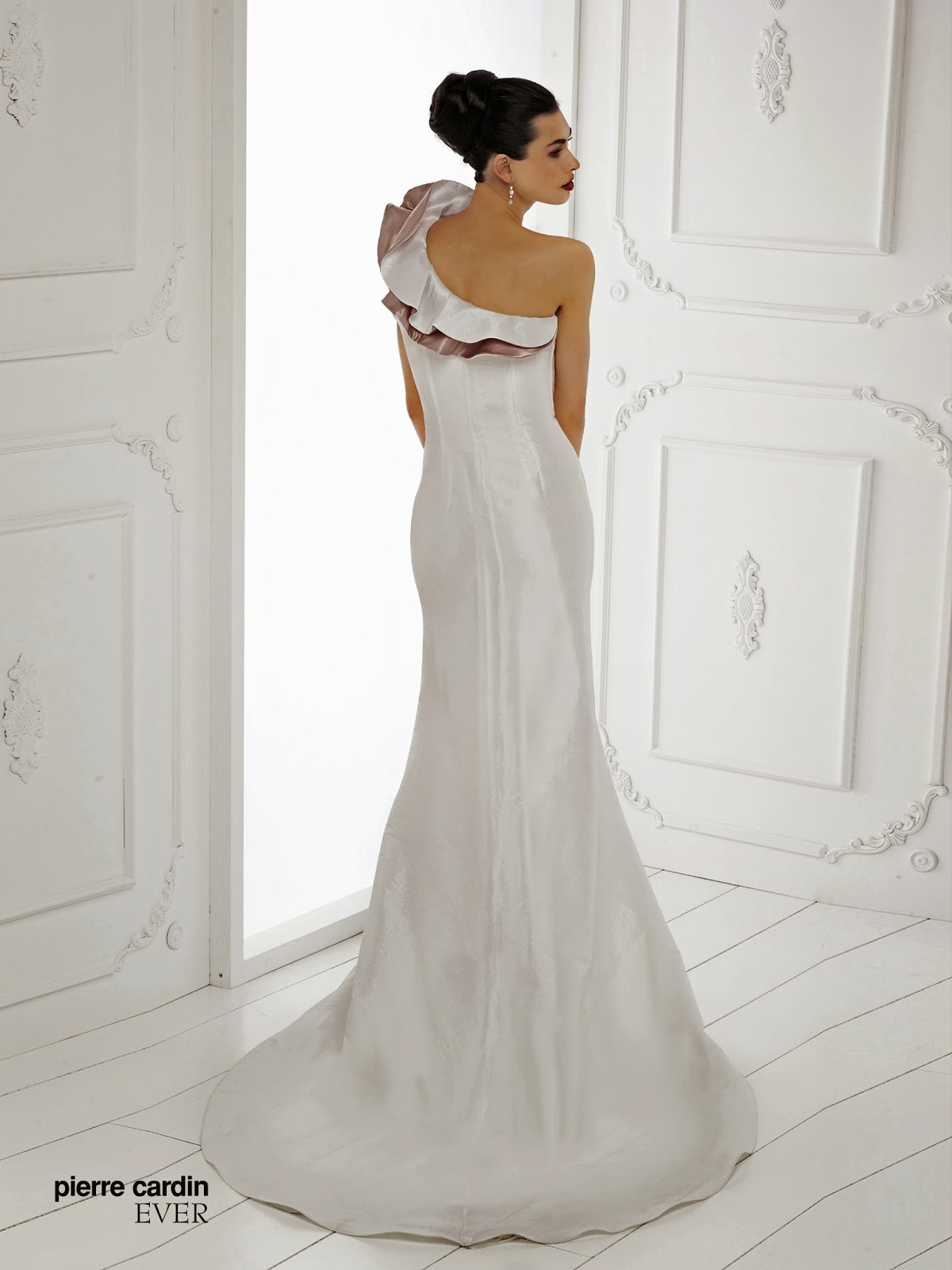 Свадебные платья Pierre Cardin 2013