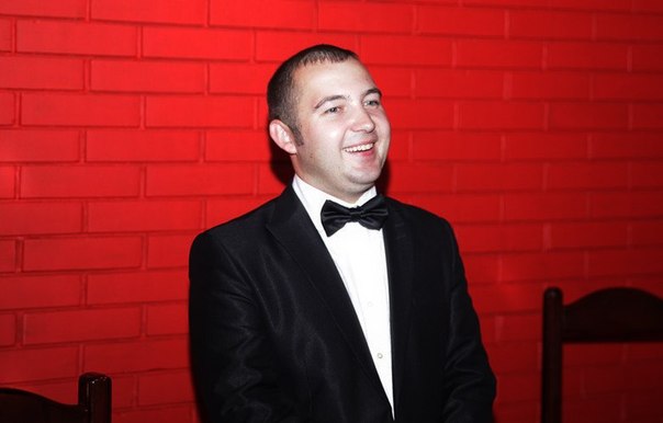 Ведущий Сергей Федянин