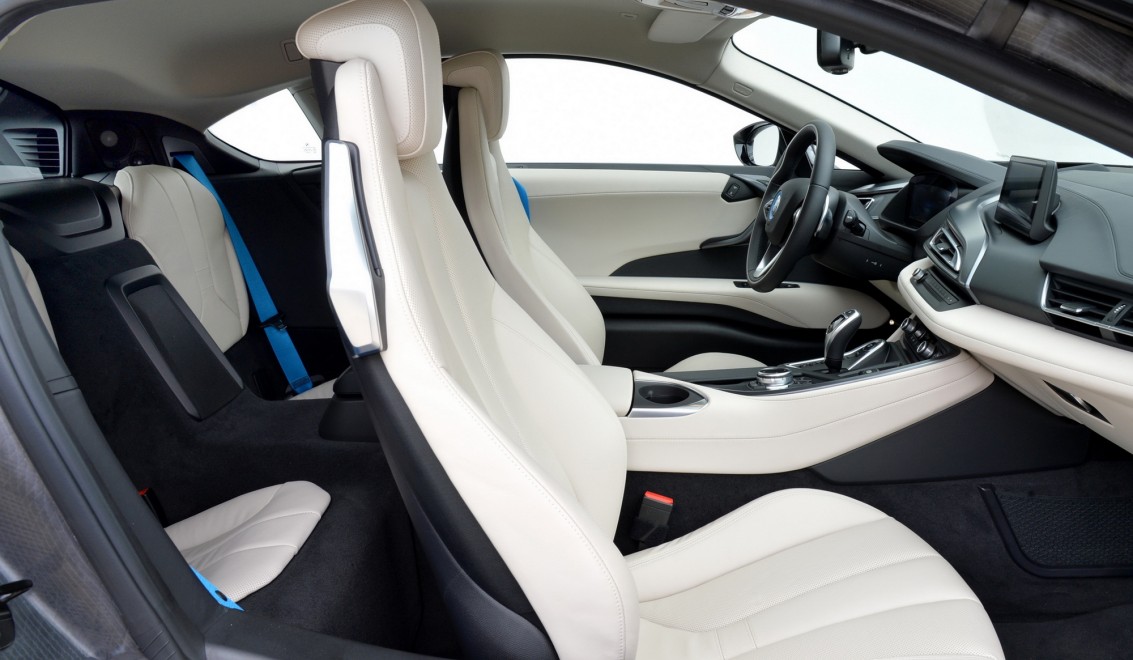 BMW i8 - Exclusive — кадр 3 из 3