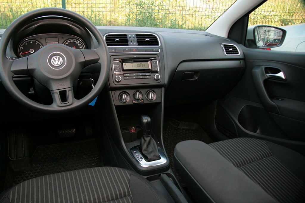 Volkswagen Polo Sedan
