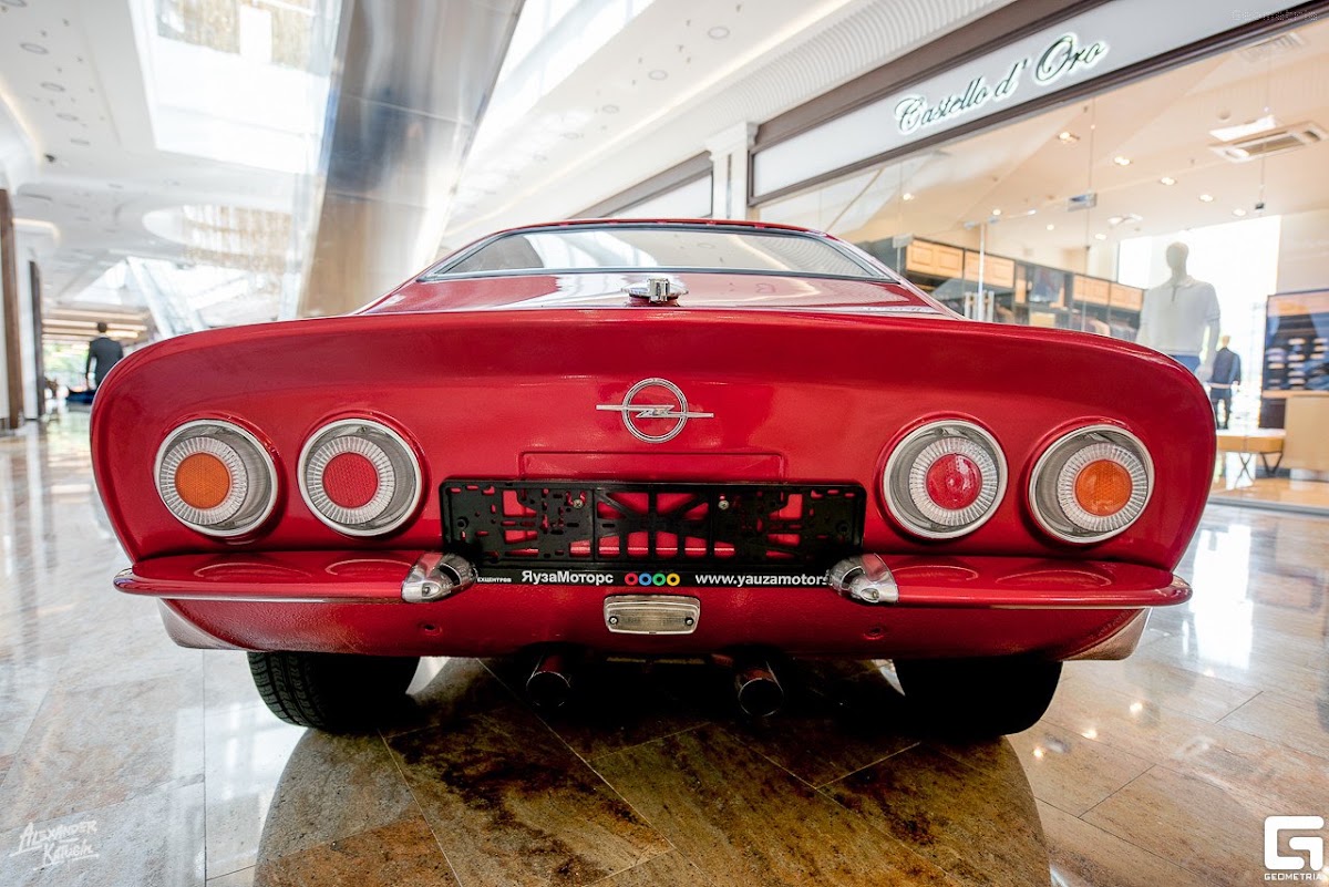 Opel GT — кадр 2 из 5
