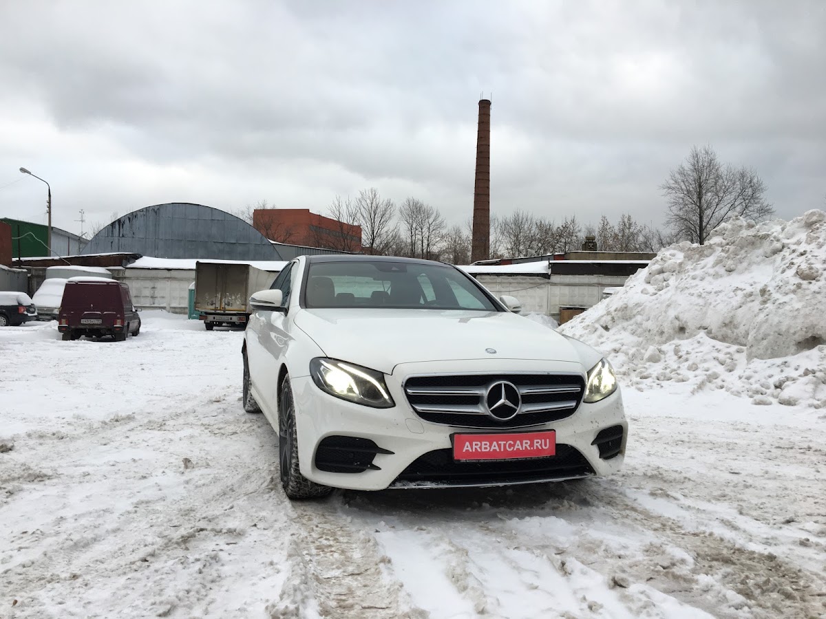 Merсedes E-class (w213) белый на светлом салоне — кадр 2 из 5