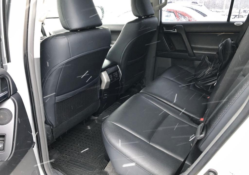 toyota prado — кадр 3 из 3
