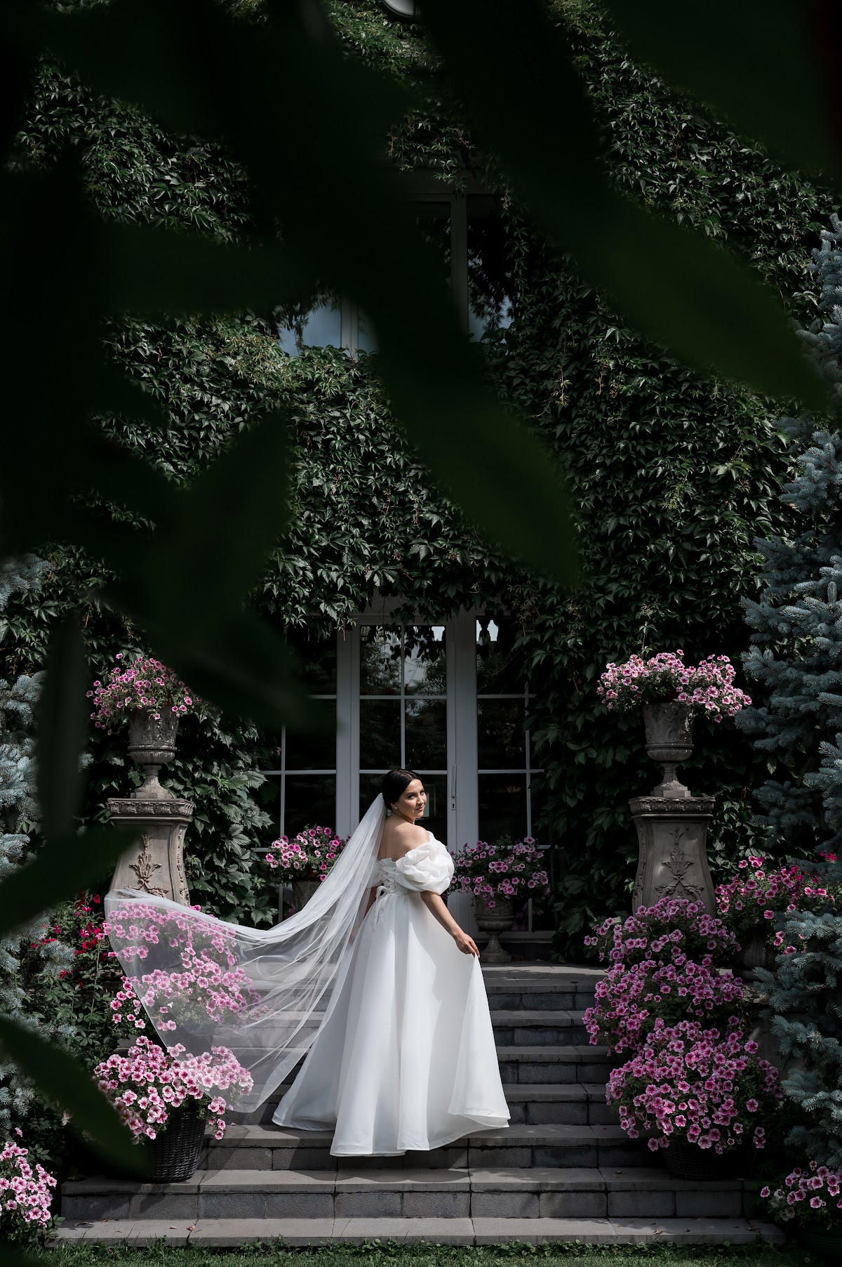 Secret Garden — кадр 2 из 210