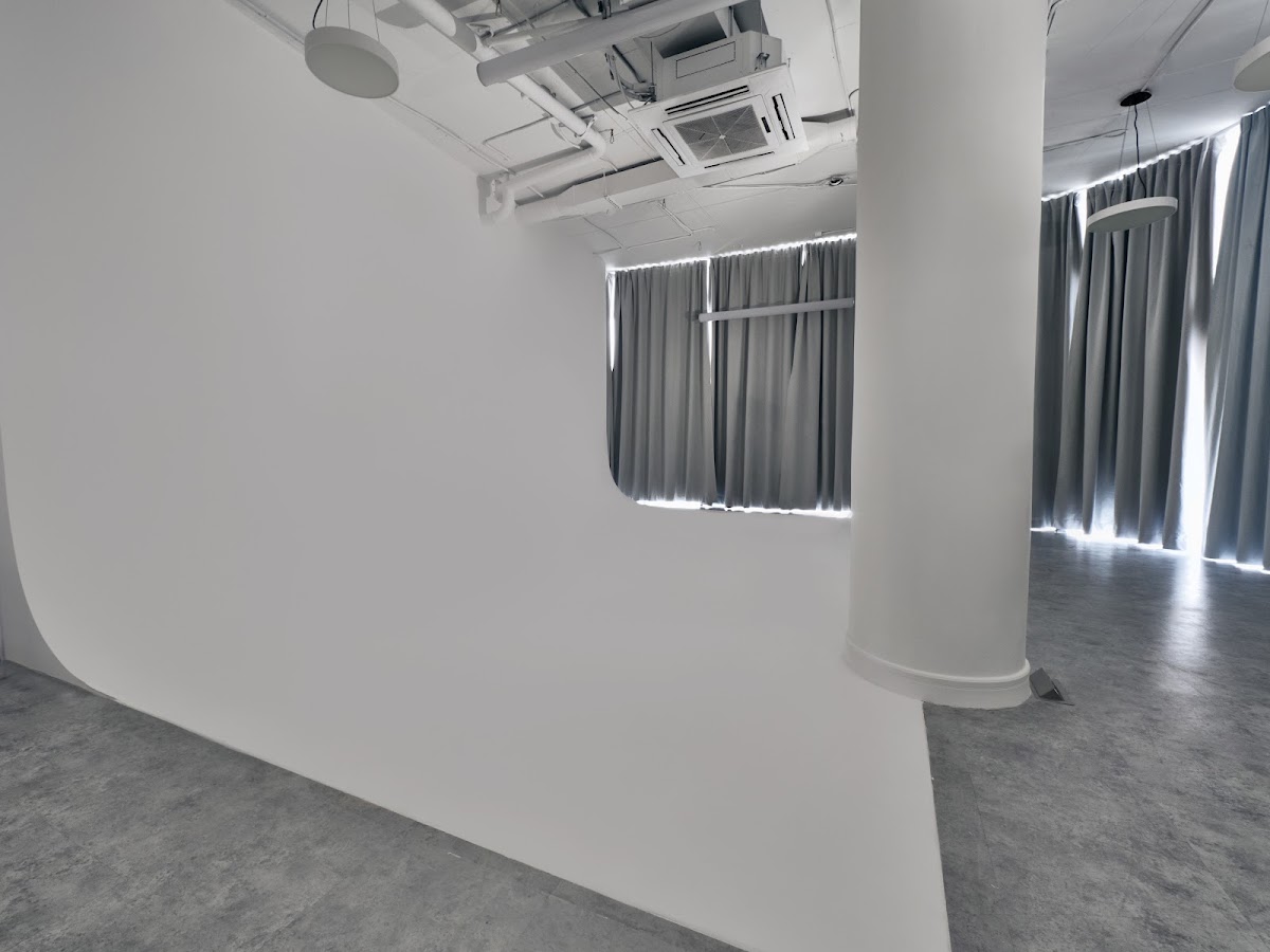 RS studio — кадр 2 из 68