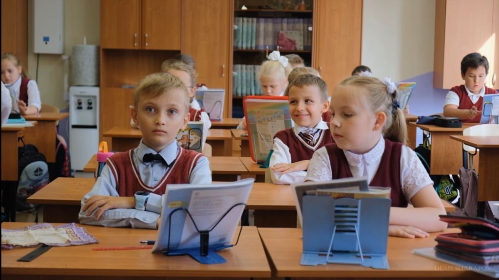 Дин Шарапов — кадр 3 из 90