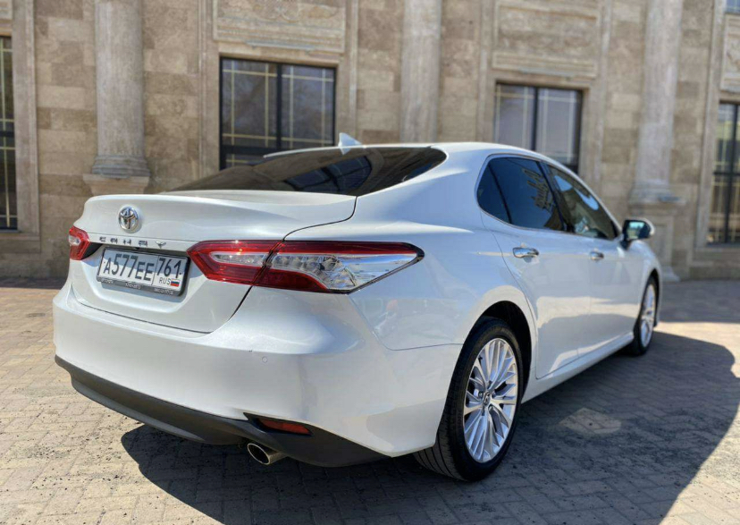 Toyota Camry V70 — кадр 2 из 8