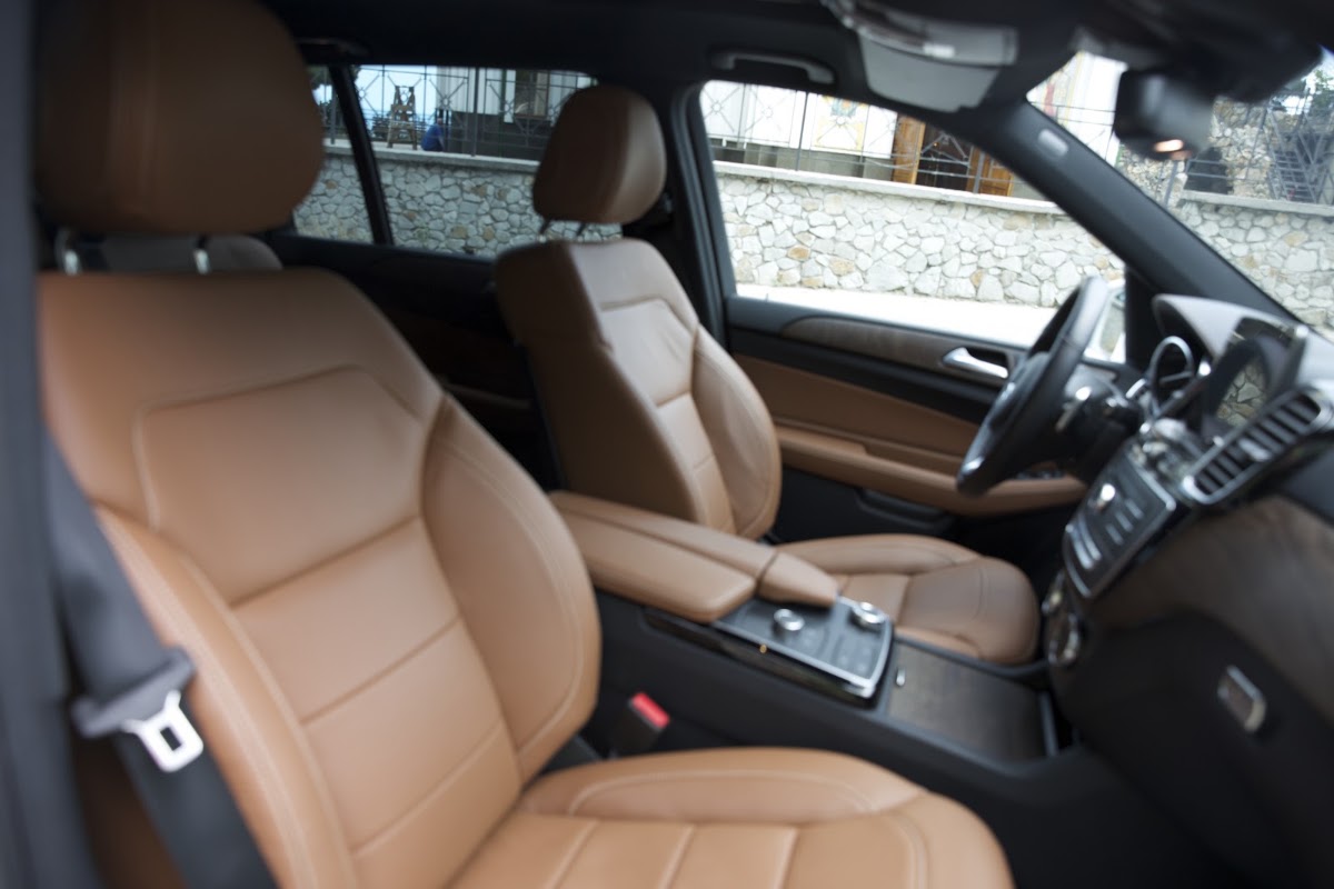 Mercedes Benz GLS — кадр 2 из 2