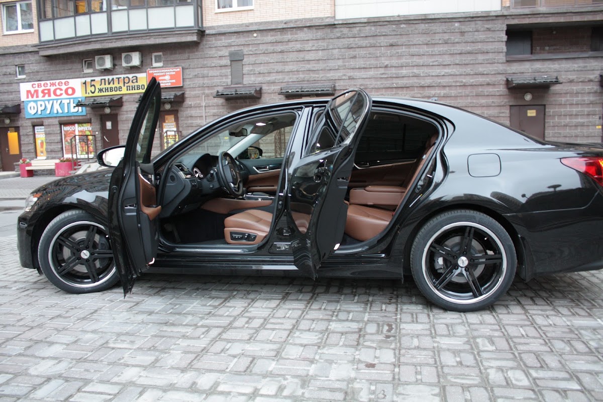 Lexus GS — кадр 2 из 6